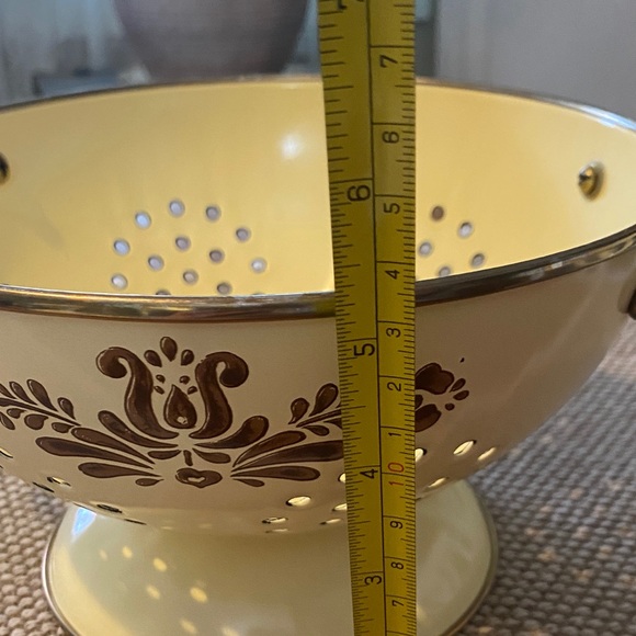 Pfaltzgraff Yellow Enamel Colander with Brown Floral Trim - Picture 7 of 8